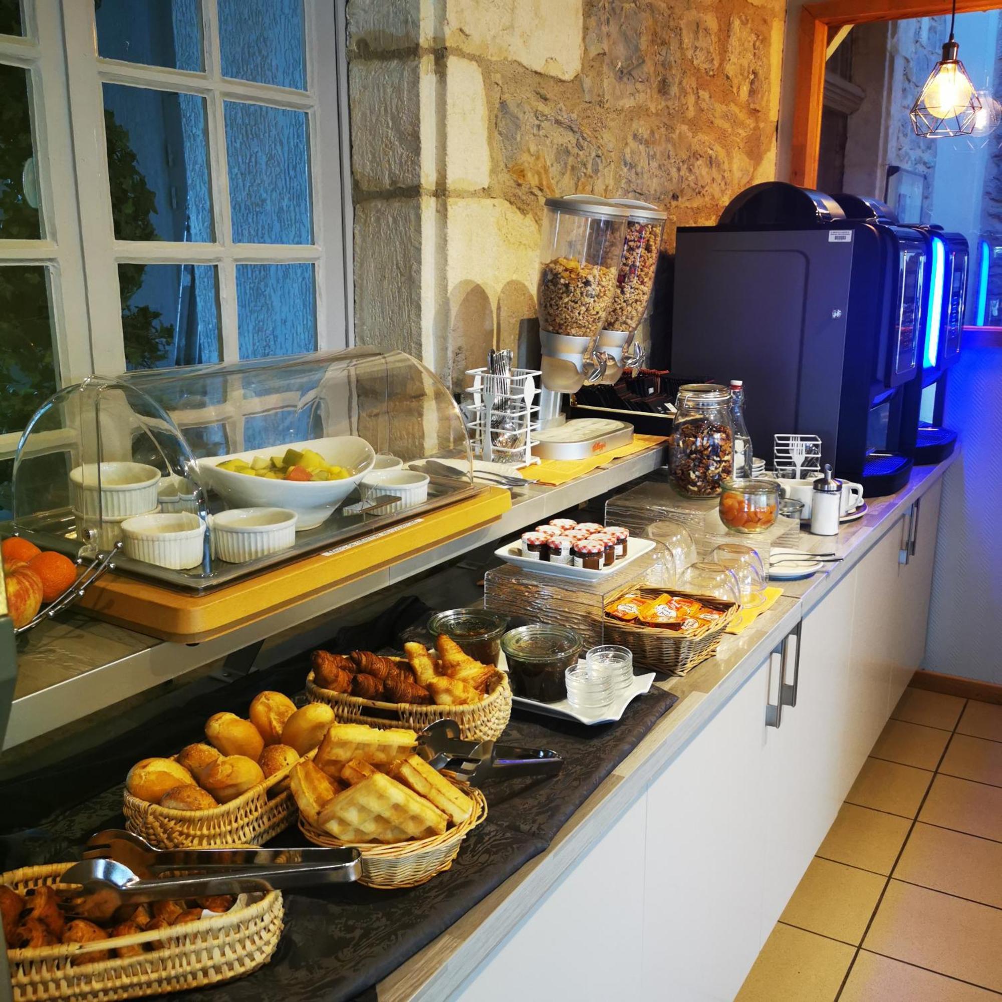 Hotel Du Chateau Alvignac المظهر الخارجي الصورة